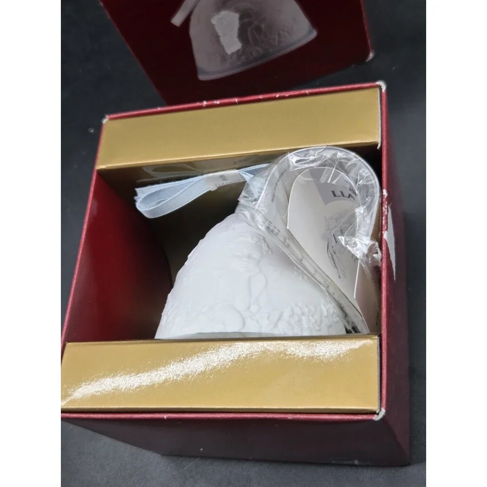 Lladro 2000 Annual Holiday Christmas Ornament Bell with Box #16700